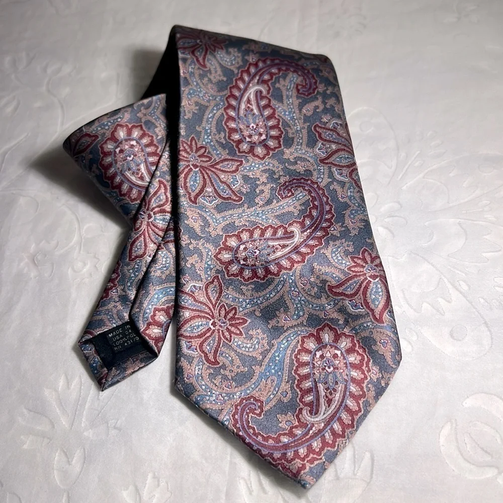 👨🏻‍💼The mens store tie